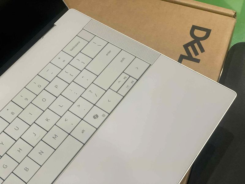 dell-xps-14-da14250-card-roi-rtx-4050_5
