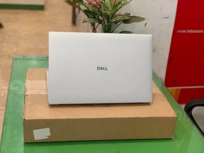 laptop-cu-dell-xps-16-da16250_2