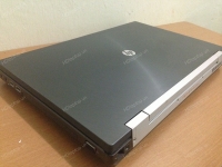 HP EliteBook 8760w 2012 Core i5-2540M Card rời ATI M5950 17.3 inch HD+